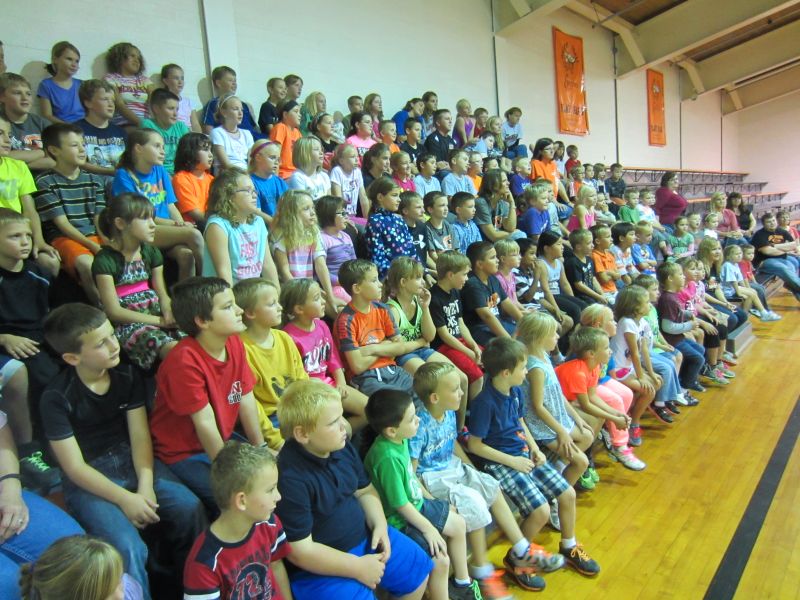 DillerOdell Elementary Students Watch Magic Show